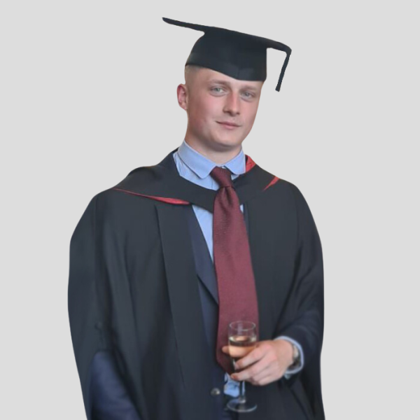 Assistant Surveyor Ollie Tucker graduates from UWE